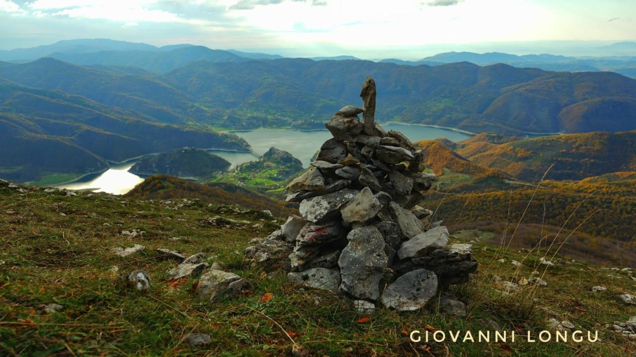 La Terrazza Sul Lago Turano Vermiglio Zewnętrze zdjęcie