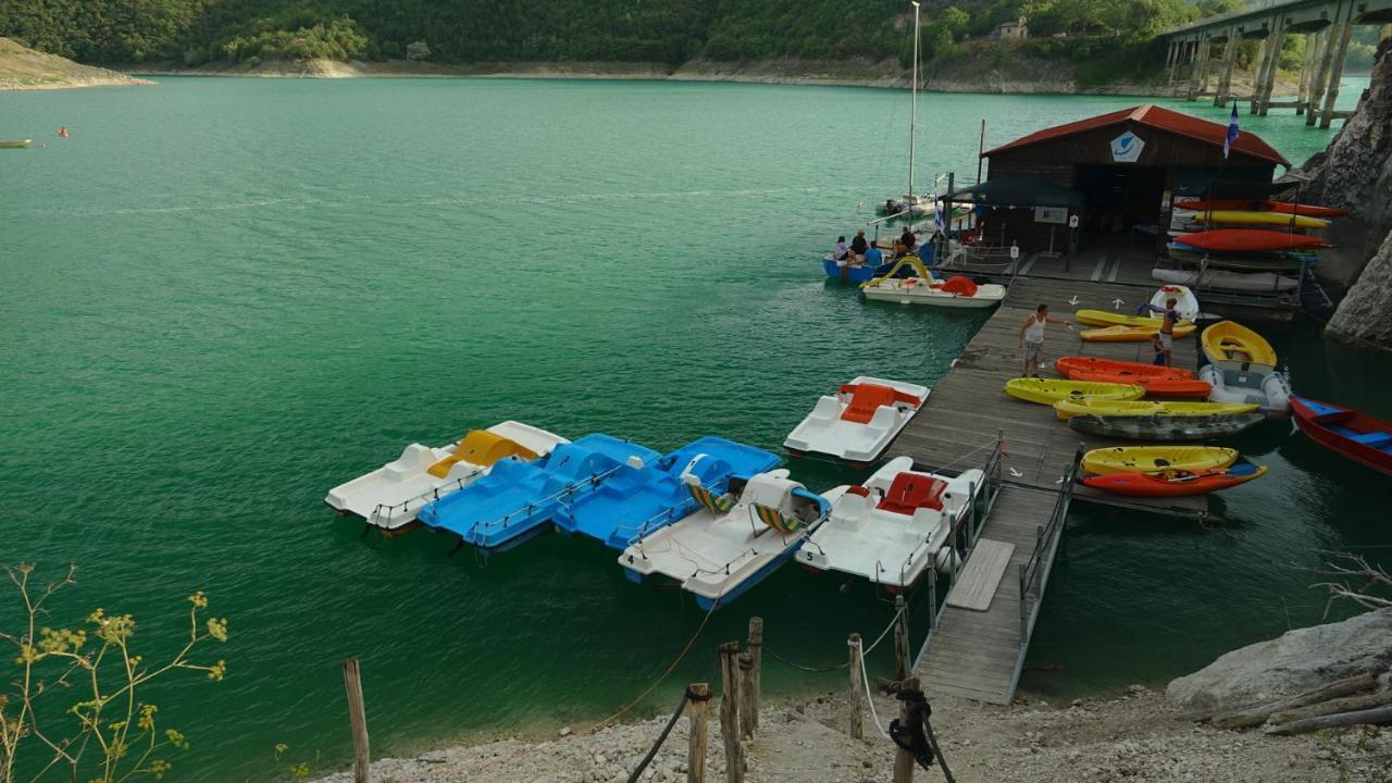 La Terrazza Sul Lago Turano Vermiglio Zewnętrze zdjęcie