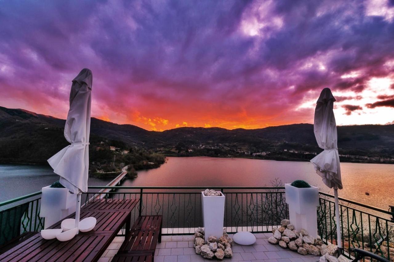 La Terrazza Sul Lago Turano Vermiglio Zewnętrze zdjęcie